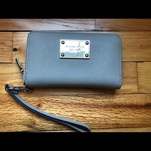 MICHAEL Michael Kors Saffiano Leather Wristlet